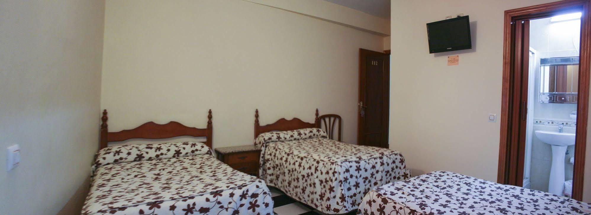 Hostal El Emigrante Dos Hermanas Ngoại thất bức ảnh