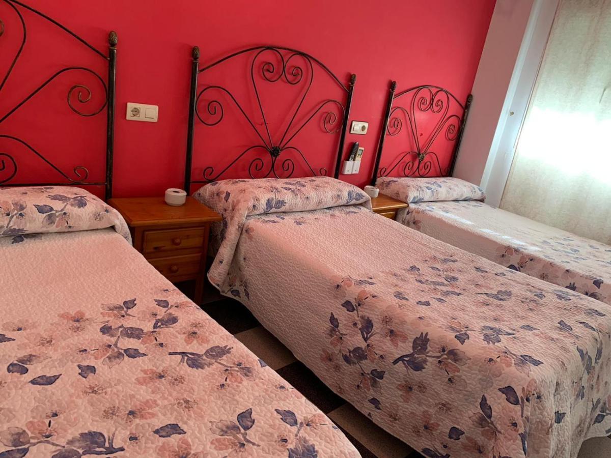 Hostal El Emigrante Dos Hermanas Ngoại thất bức ảnh