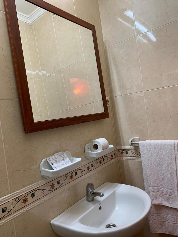 Hostal El Emigrante Dos Hermanas Ngoại thất bức ảnh