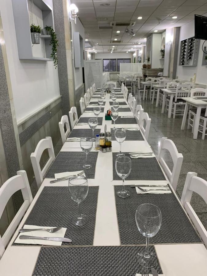 Hostal El Emigrante Dos Hermanas Ngoại thất bức ảnh