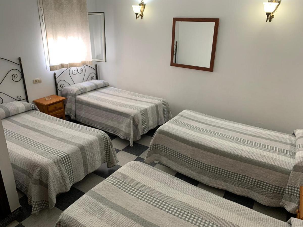 Hostal El Emigrante Dos Hermanas Ngoại thất bức ảnh