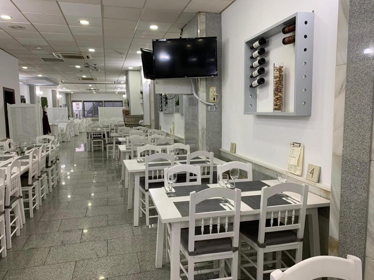 Hostal El Emigrante Dos Hermanas Ngoại thất bức ảnh